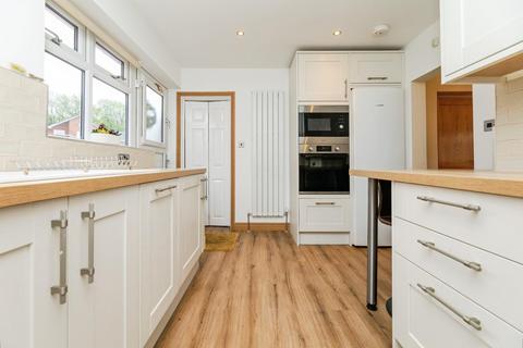 2 bedroom detached bungalow for sale, Woodburn Drive, Chapeltown, Sheffield, S35 1YT
