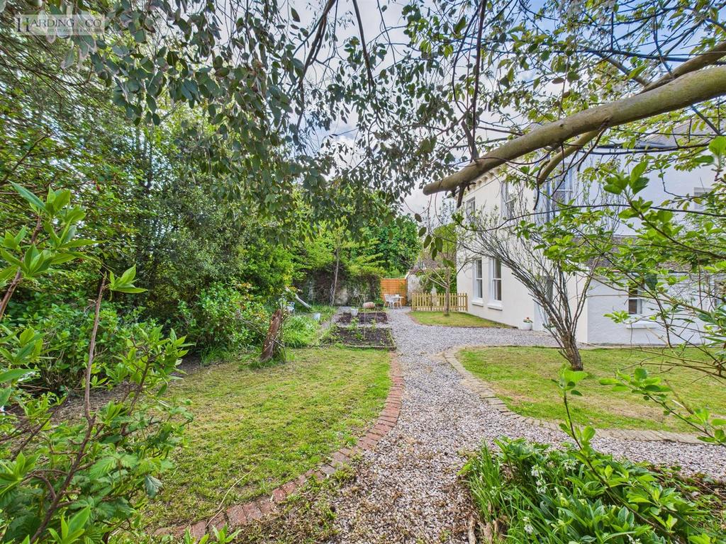 Garden iii.jpg