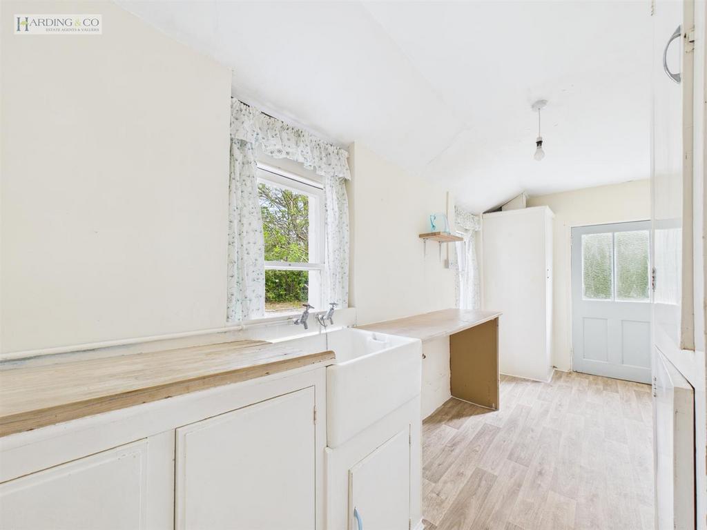 Kitchen ii.jpg