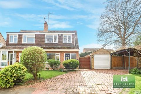 15 Field Close, Kenilworth, CV8 2JN