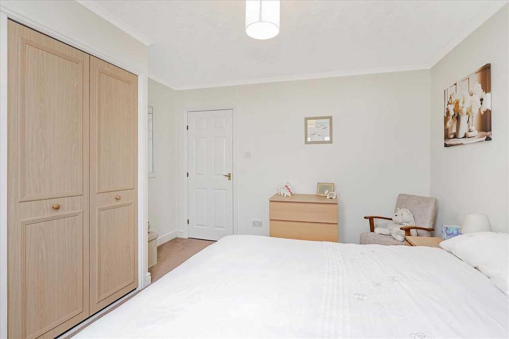 Bedroom Two (2)