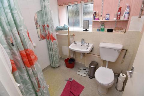 3 bedroom retirement property for sale, Crofton Gardens, Off Shawsdale Road, Castle Bromwich, Birmingham