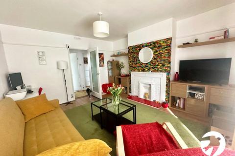 40 Ravens Way, London, SE12 8HA