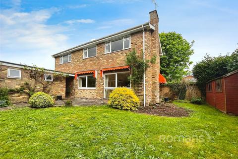 4 bedroom detached house for sale, Cliveden Mead, Maidenhead, Berkshire