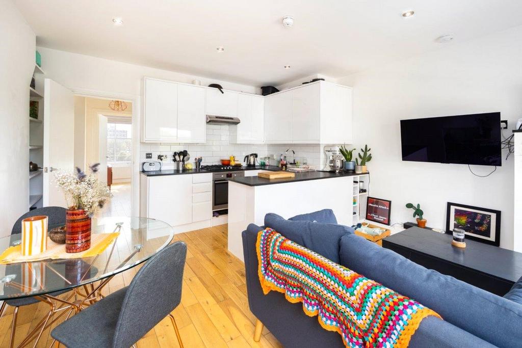 Living Room/Kitchen