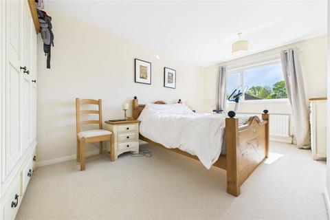 2 Dunluce Gardens, Pangbourne, Reading, RG8 7LA