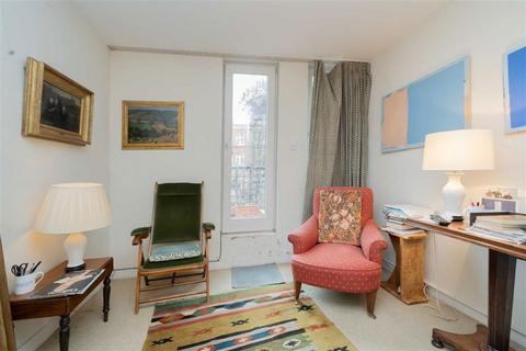 3 bedroom flat for sale, St. Matthew Street, London SW1P