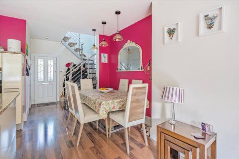2 bedroom flat for sale, Glenowen House, Lansdown Road, Cheltenham, Gloucestershire, GL50