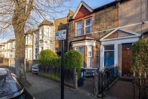 12a Malta Road, London, E10 7JT