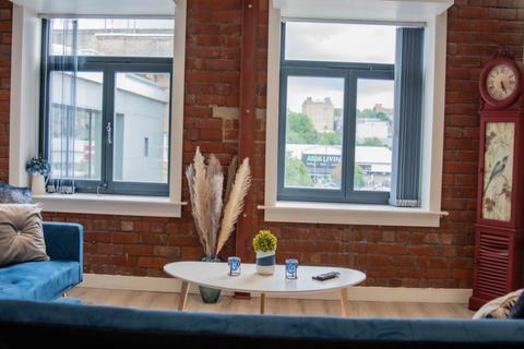 1 bedroom flat to rent, Conditioning House , ,