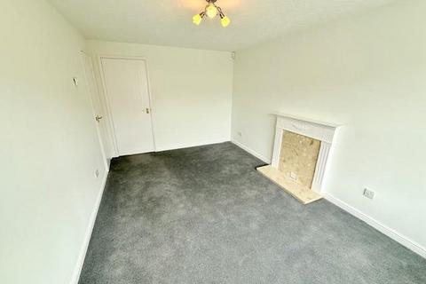 2 bedroom terraced house to rent, Elm Road, Sutton Coldfield