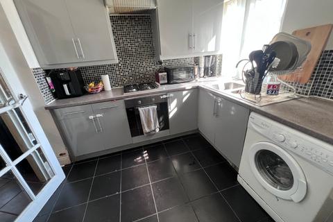 3 bedroom terraced house for sale, Warwick Road, Tyseley, Birmingham, West Midlands, B11