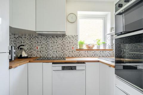 17 Brode Close, Abingdon, OX14 2QJ