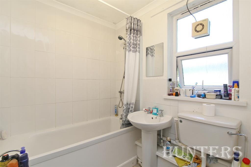 Lp V4pje HSAz4jq9x4a GYQx P8 F2c.jpg