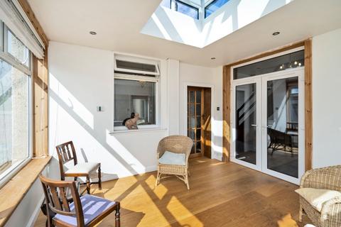 14 Bryce Avenue, Edinburgh, EH7 6TX