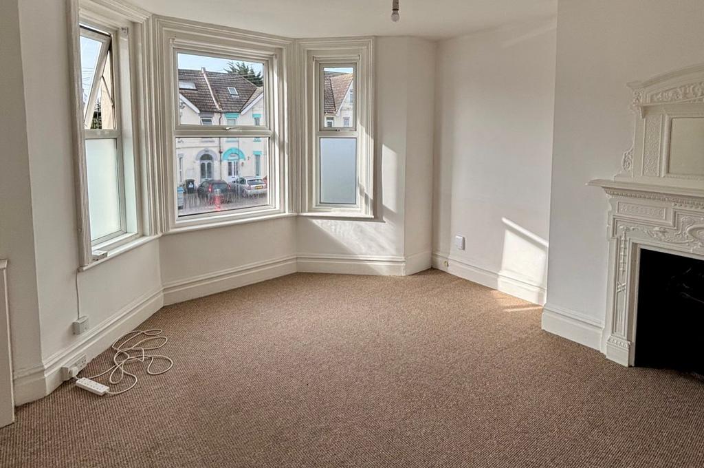 Apartment in Bournemouth - View 2