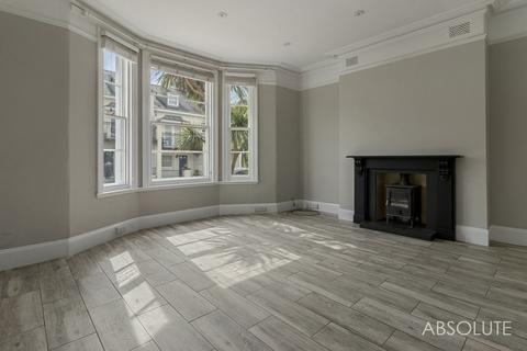 4 bedroom terraced house for sale, Babbacombe Road, Torquay, TQ1