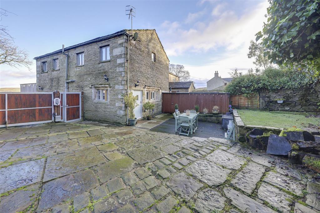 Rear Patio Garden