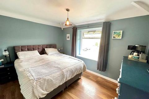 56 Buxton Road, Chinley, High Peak, SK23 6ES