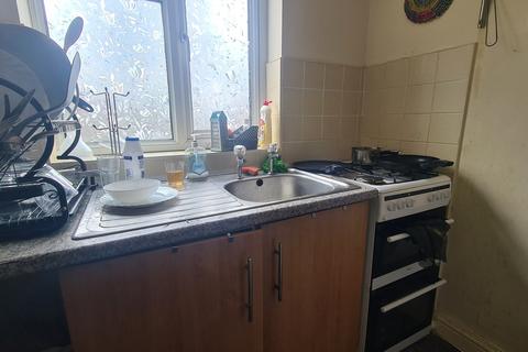 2 bedroom terraced house for sale, 196 Formans Road, Sparkhill, B11 3BL