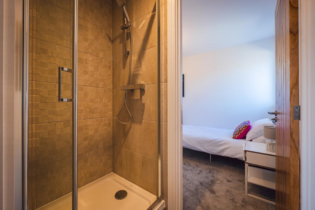 Connecting Ensuite
