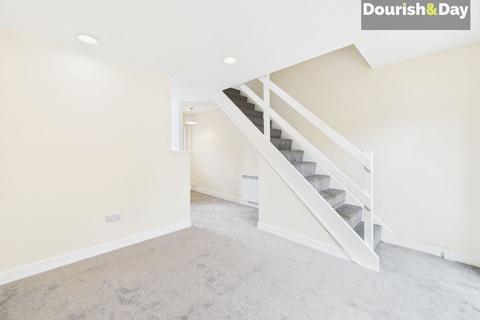 24 Beaconside Close, Stafford, ST16 3QS