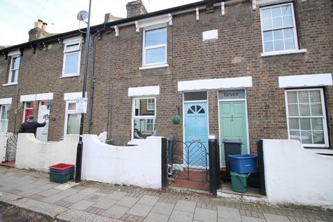 12 Braemar Road, Brentford, TW8 0NR