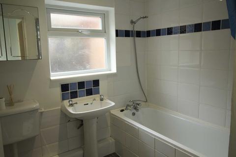 12 Braemar Road, Brentford, TW8 0NR