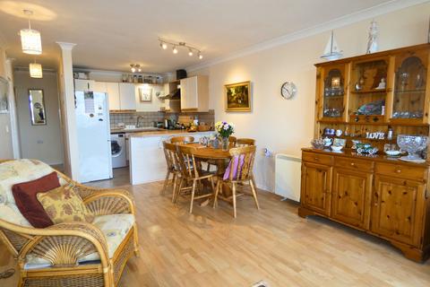 2 bedroom flat for sale, Tollesbury, CM9 8TB