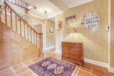 5 bedroom detached house for sale, Herington Grove, Hutton Mount, Brentwood