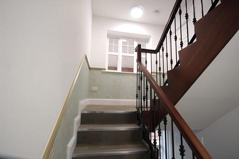 2 bedroom apartment to rent, Horsley Road, Sutton Coldfield B74