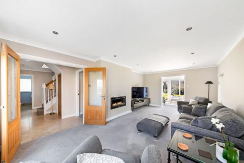 4 bedroom detached house for sale, Woodside Lodge, Kirkburton, HD8