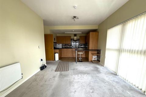 2 bedroom retirement property for sale, Mariners Court, Lamberts Road, Marina, Swansea