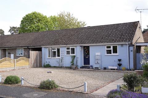 2 bedroom bungalow for sale, Girton Close, Mildenhall, Bury St. Edmunds, Suffolk, IP28