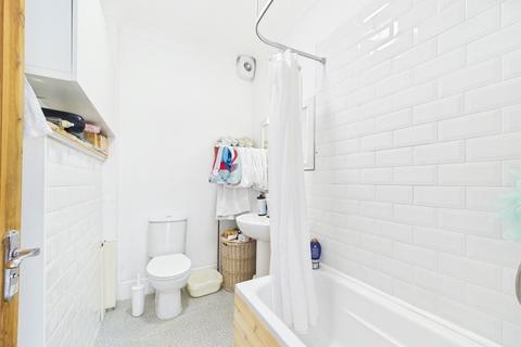 2 bedroom apartment for sale, Hamilton Road, Bournemouth, Dorset, BH1