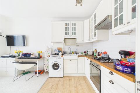2 bedroom apartment for sale, Hamilton Road, Bournemouth, Dorset, BH1