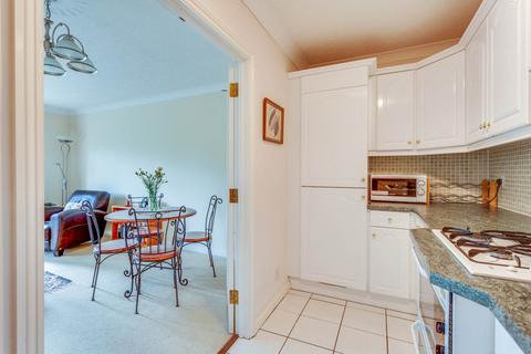 17 Tamesis Place, Caversham, Reading, RG4 8ET
