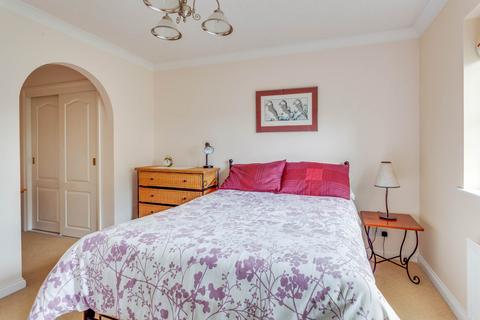 17 Tamesis Place, Caversham, Reading, RG4 8ET