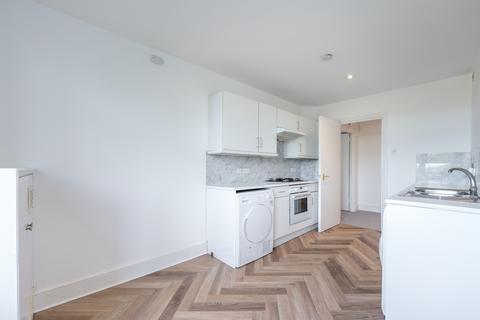 2 bedroom apartment to rent, Fulham High Street, Fulham, London SW6