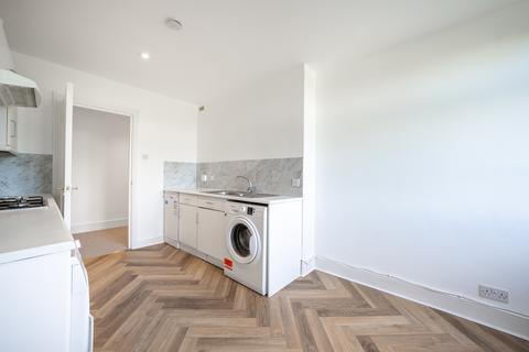 2 bedroom apartment to rent, Fulham High Street, Fulham, London SW6