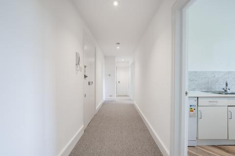 2 bedroom apartment to rent, Fulham High Street, Fulham, London SW6
