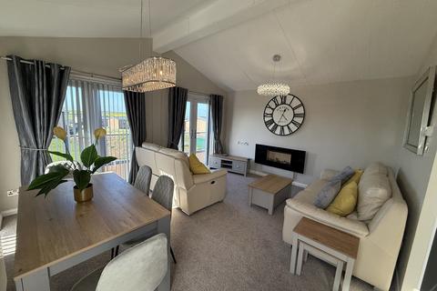 2 bedroom detached house for sale, Little Haven Retreat, Haverfordwest, Pembrokeshire, SA62