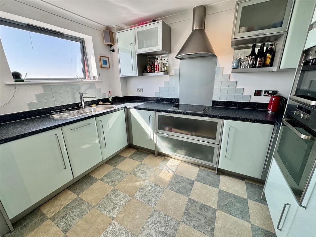 Kitchen.jpg