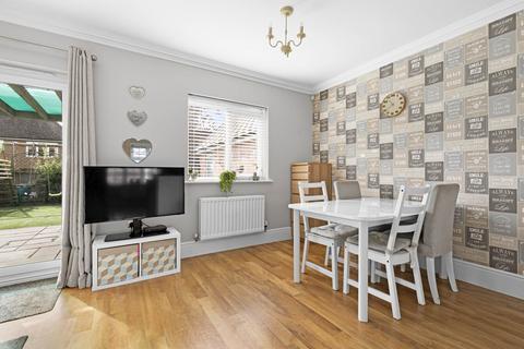4 bedroom detached house for sale, Goldcrest Road, Bracknell RG12