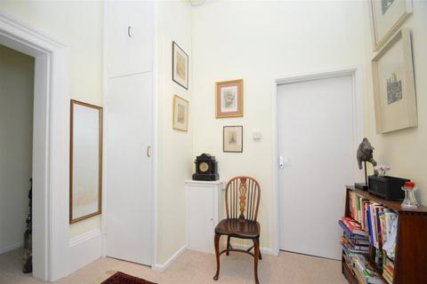 undefined, York Avenue, East Cowes