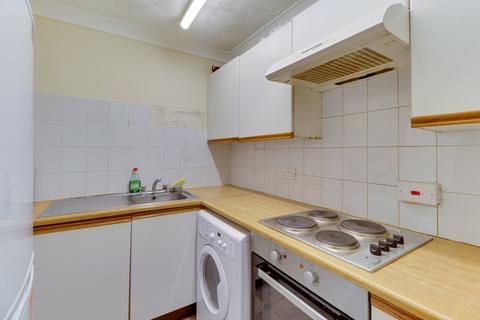 2 bedroom apartment for sale, Cecil Place, Southsea