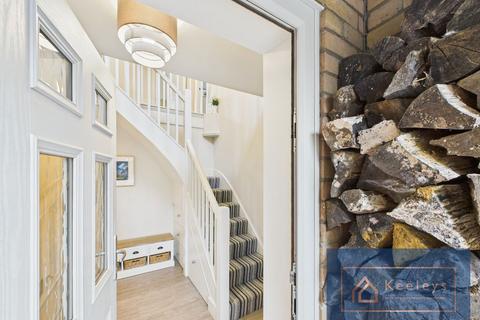 3 bedroom detached house to rent, Ely Road, Little Thetford, Ely, Cambs, CB6