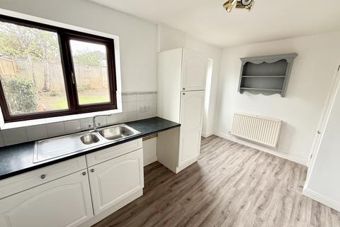 3 bedroom semi-detached house to rent, Worcester Road, Grantham, Lincolnshire, NG31