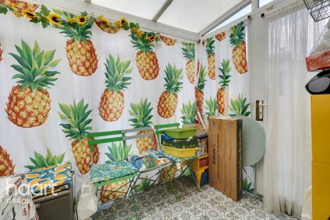 1 bedroom end of terrace house for sale, Banner Close, Purfleet