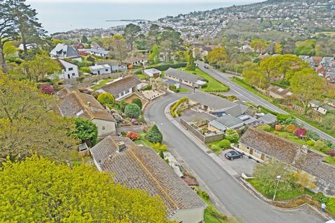4 bedroom detached bungalow to rent, Dragons Hill, Lyme Regis